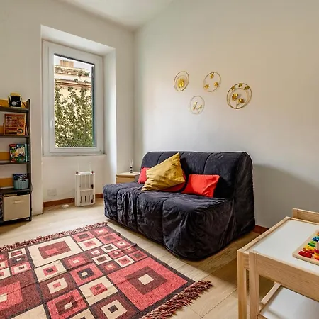 Marco E Marina Al Vaticano Daire *